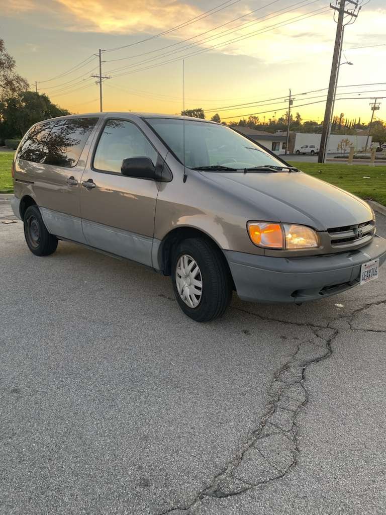 WhatsApp Image 2026-04-30 at 5.41.10 PM Honda Odyssey EX - Image 1